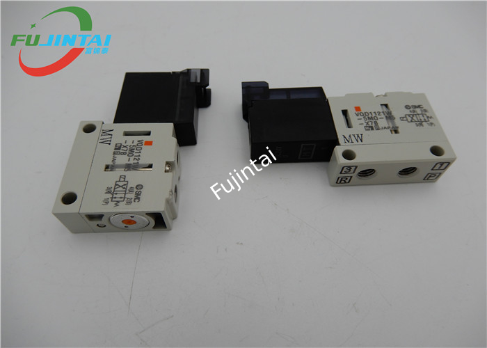 ASM E25117250A0 VQD1121W-5MO-C4-X8 dei pezzi di ricambio di Juki dell'elettrovalvola per JUKI 750 760